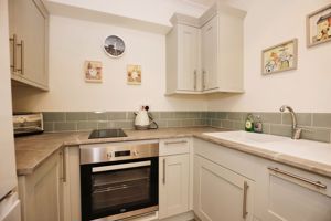 KITCHEN- click for photo gallery